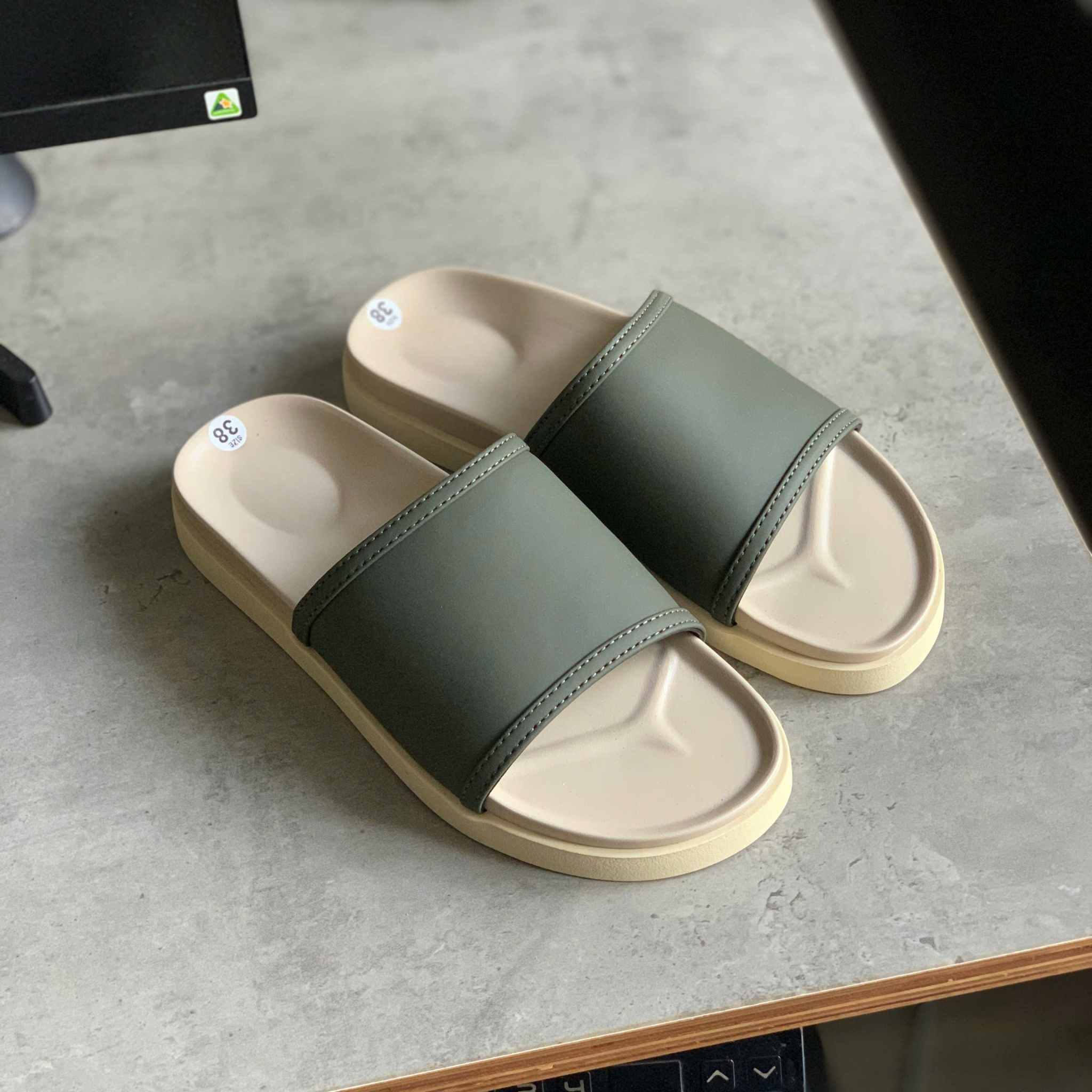A16 XANH DÉP A16