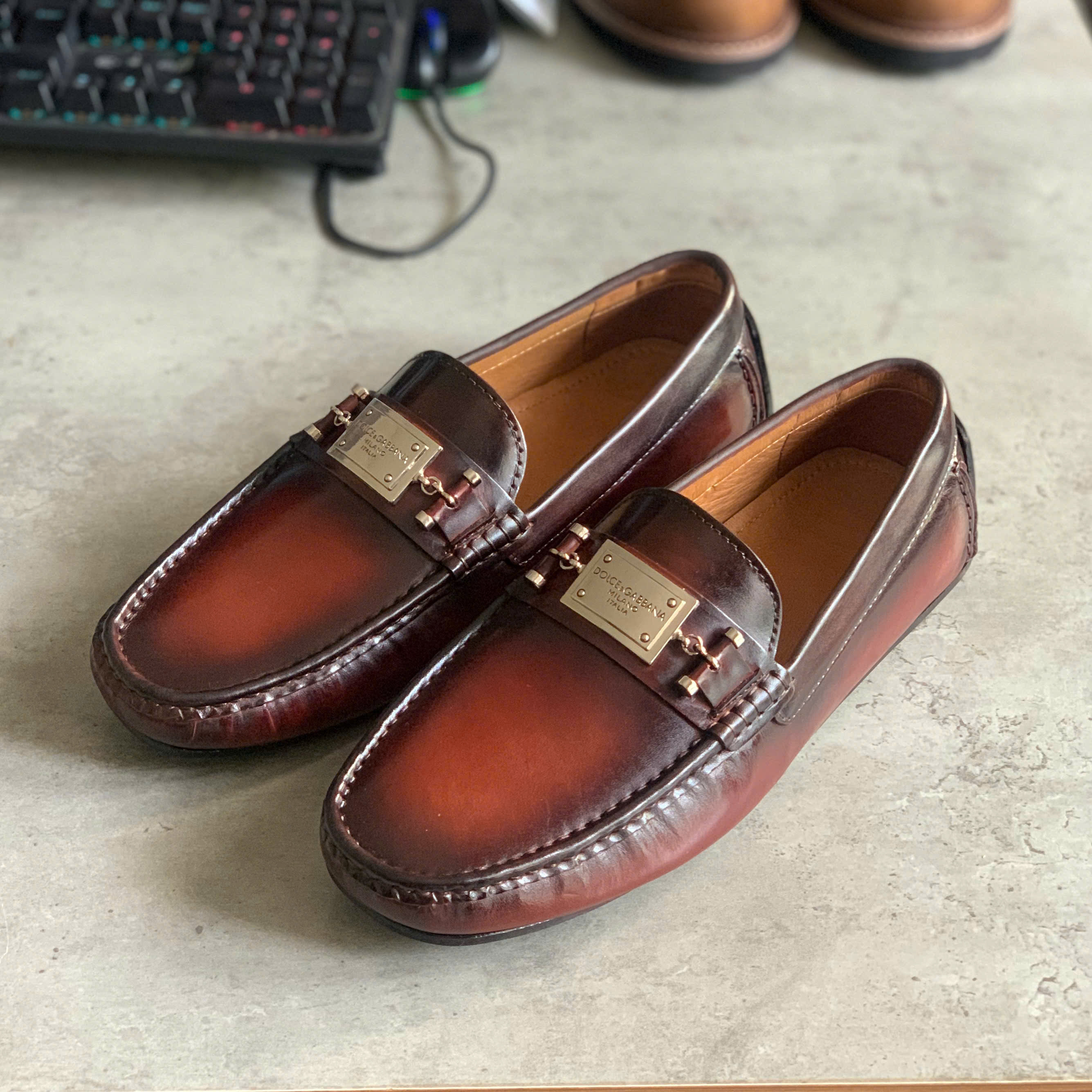 khóa to (2) GIÀY LƯỜI HORSEBIT LOAFER - ĐÁNH MÀU