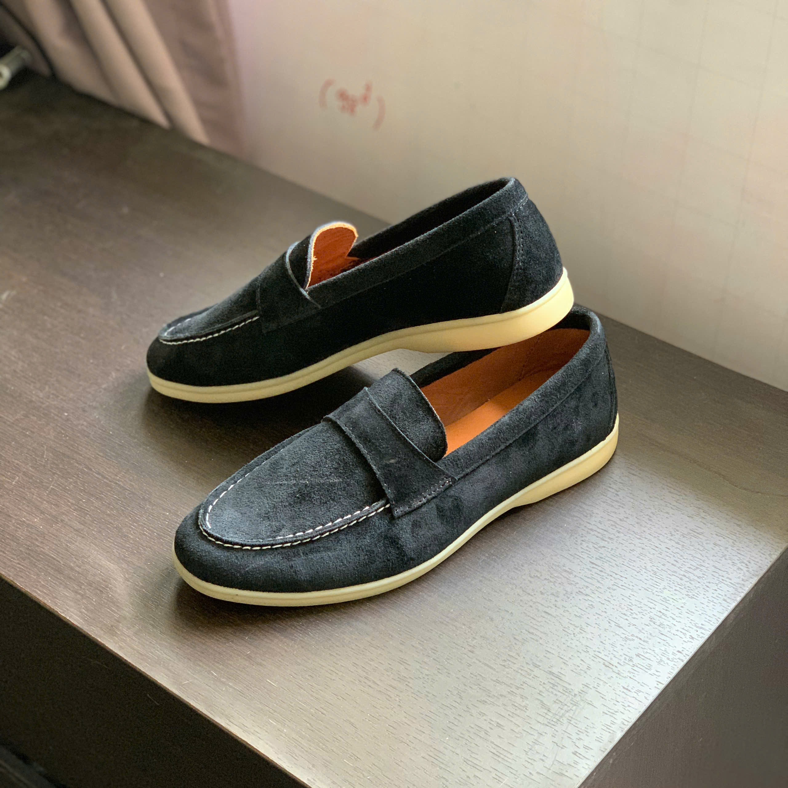 màu đen (2) GIÀY LOAFER DA LỘN - ĐẾ TPR