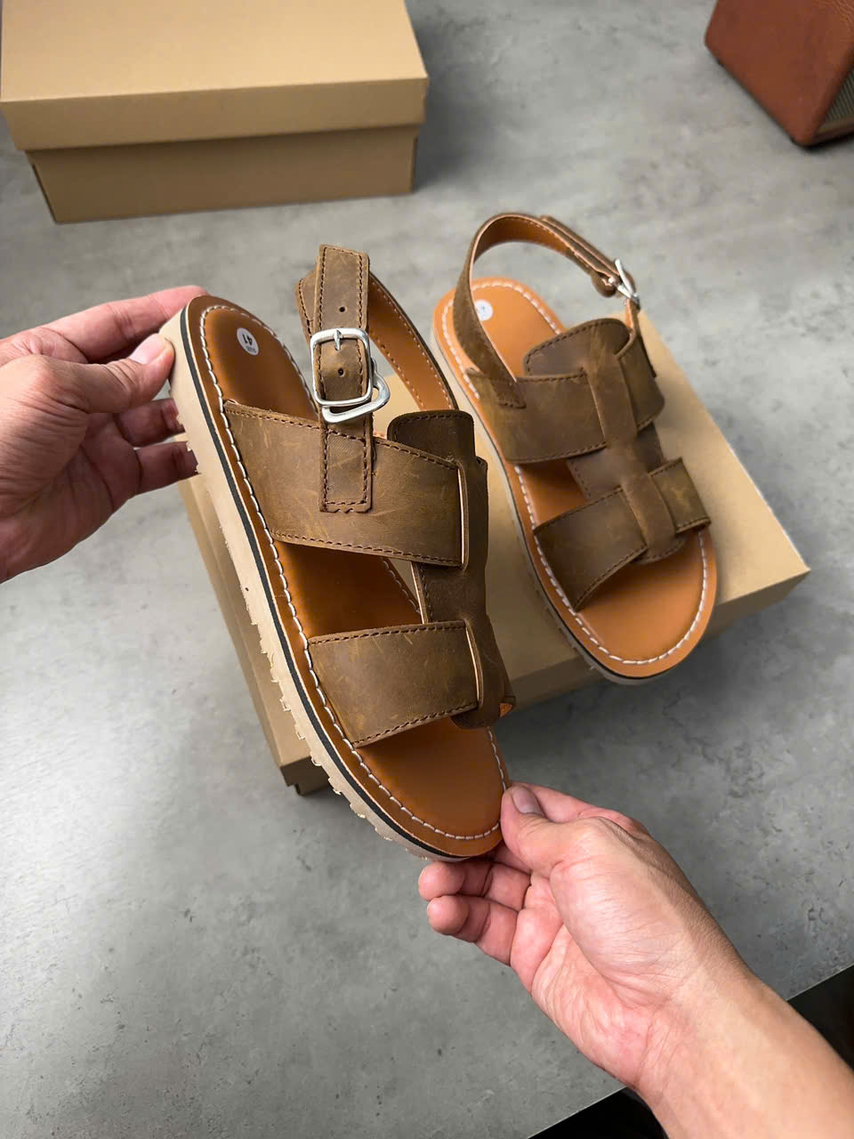 SANDAL S16