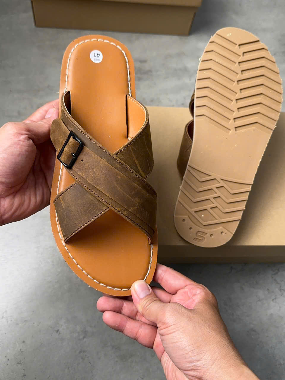 z6768337025276_6af90e14aebda5445d344158d75fa0e8 SANDAL S01