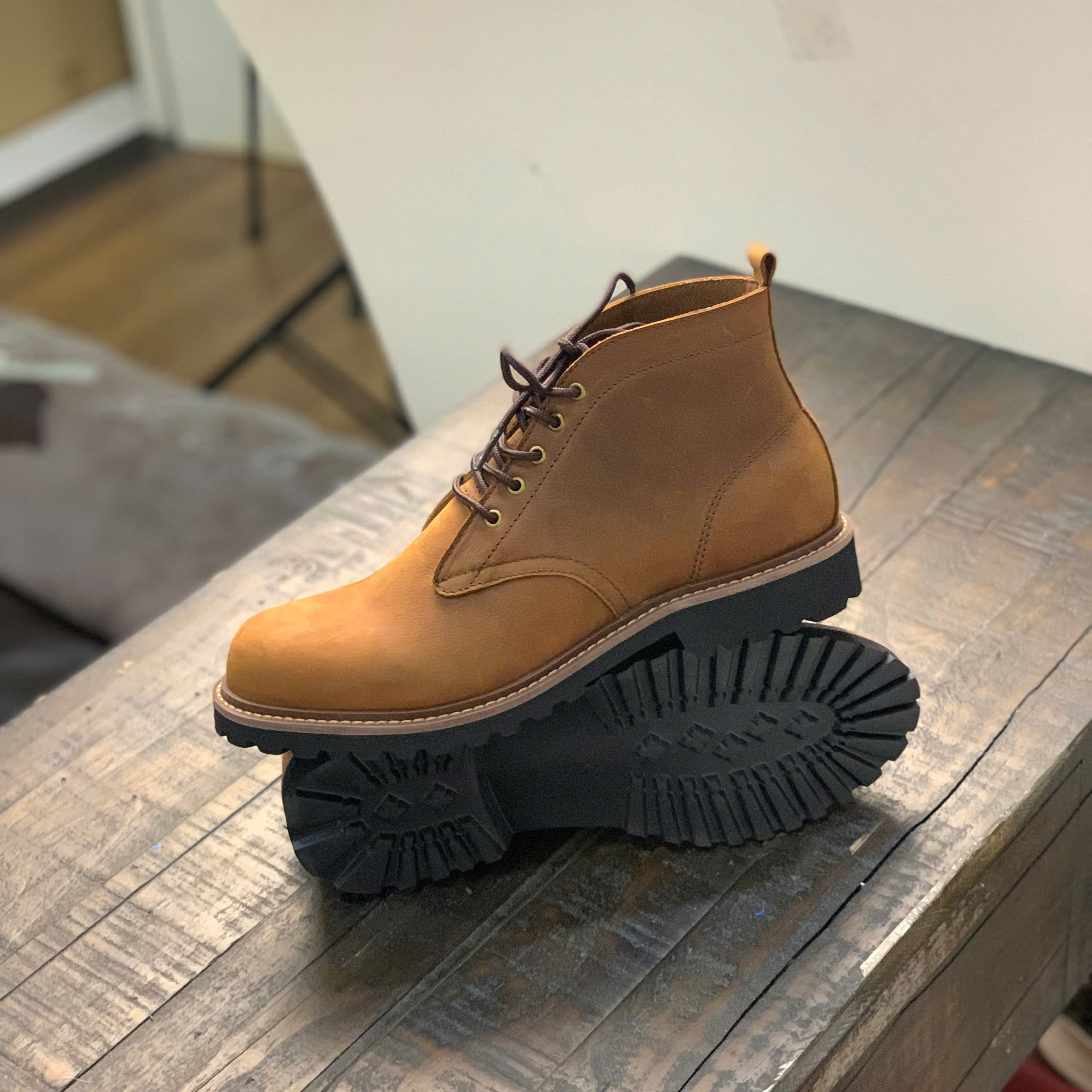 z7160876342498_b544d653c575a3f63b5c91fb29c203f2 GIÀY BOOT CL CHUKKA - ĐẾ PHYLON