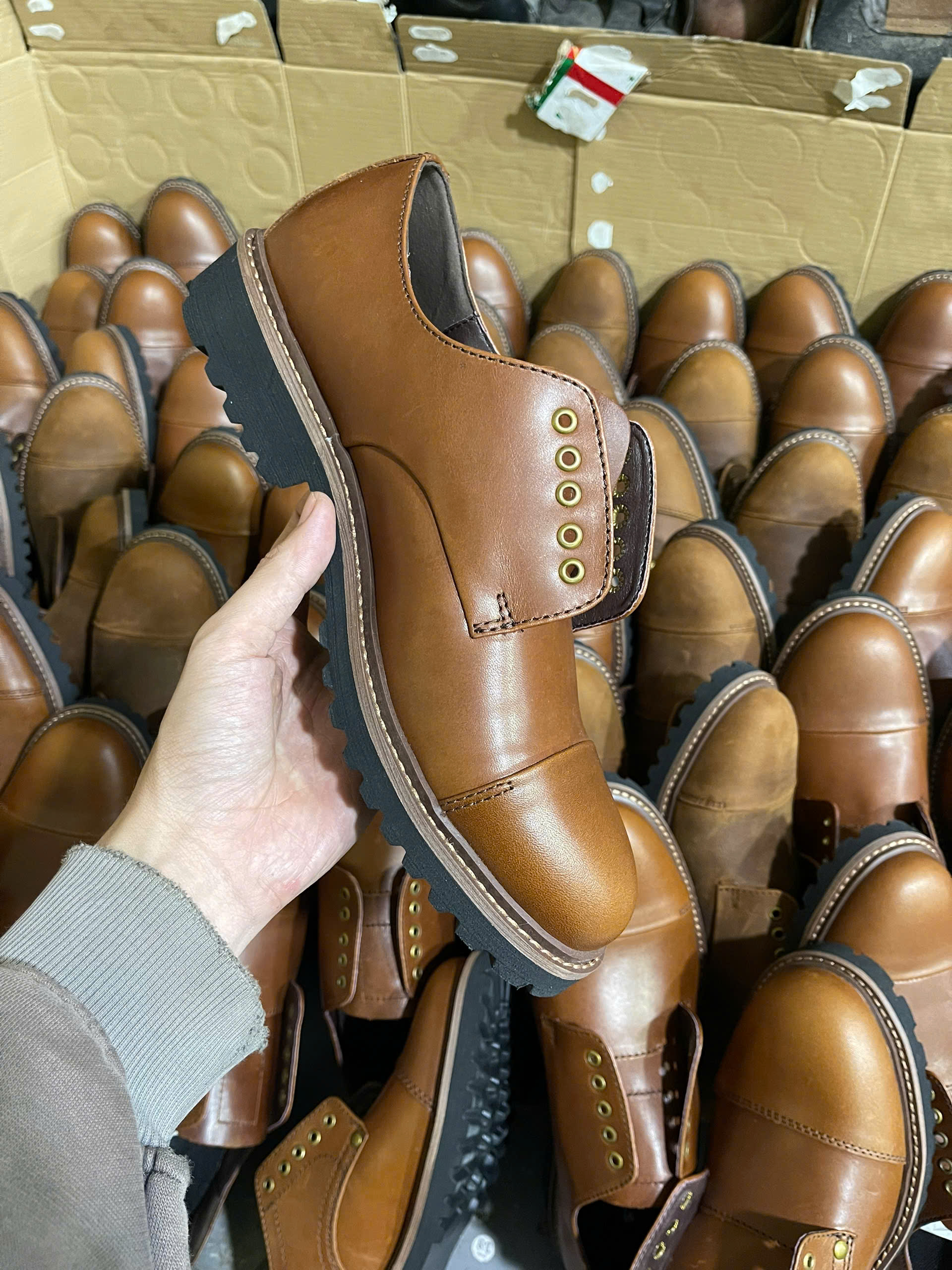 z7256970565274_54daef6985e488d7b742215fdd84b124 GIÀY BOOT CT DERBY CAPTOE - ĐẾ PHYLON