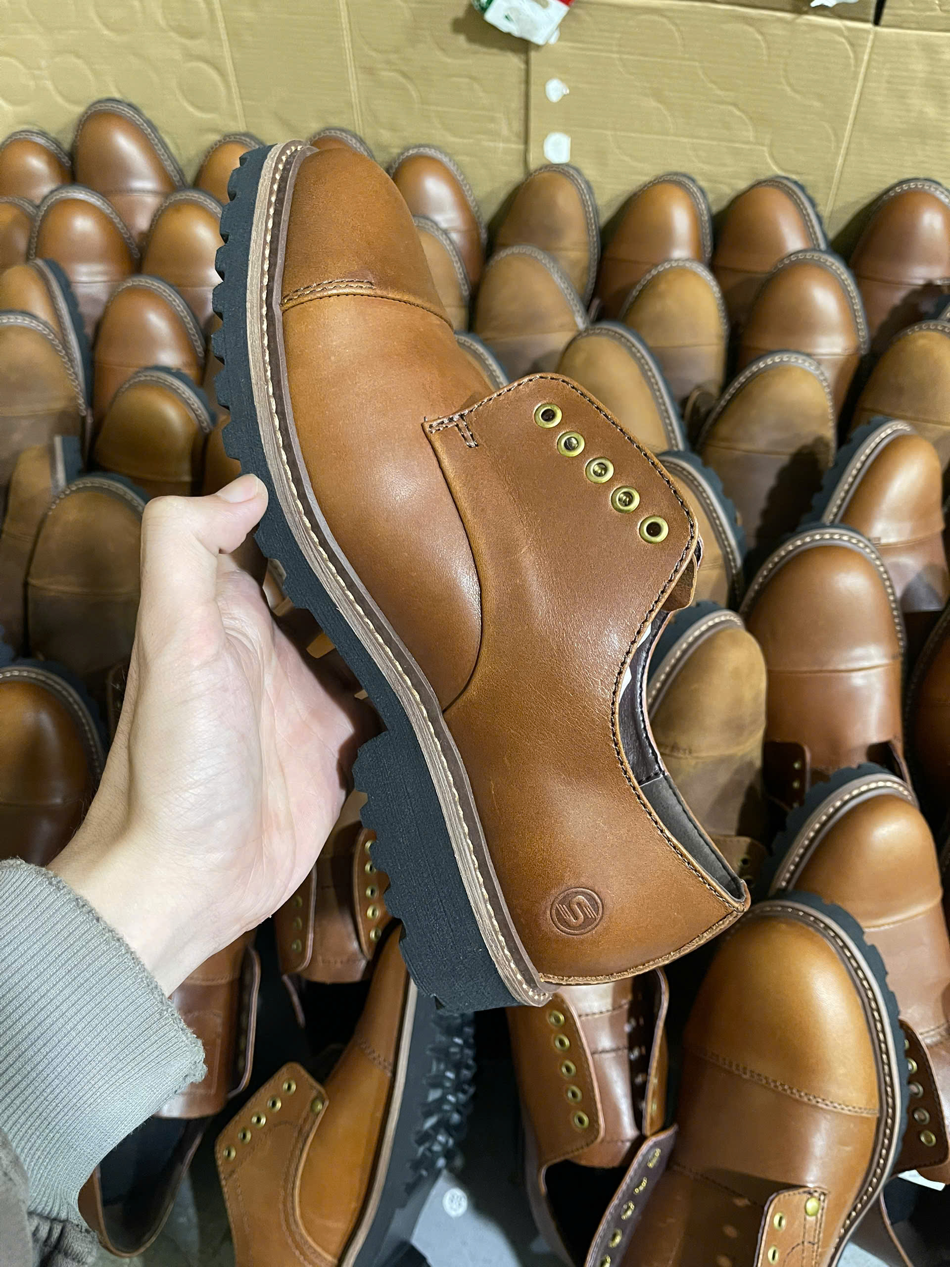 z7256970565278_1727d6b24f5f966cc52b611d5a62dcad GIÀY BOOT CT DERBY CAPTOE - ĐẾ PHYLON
