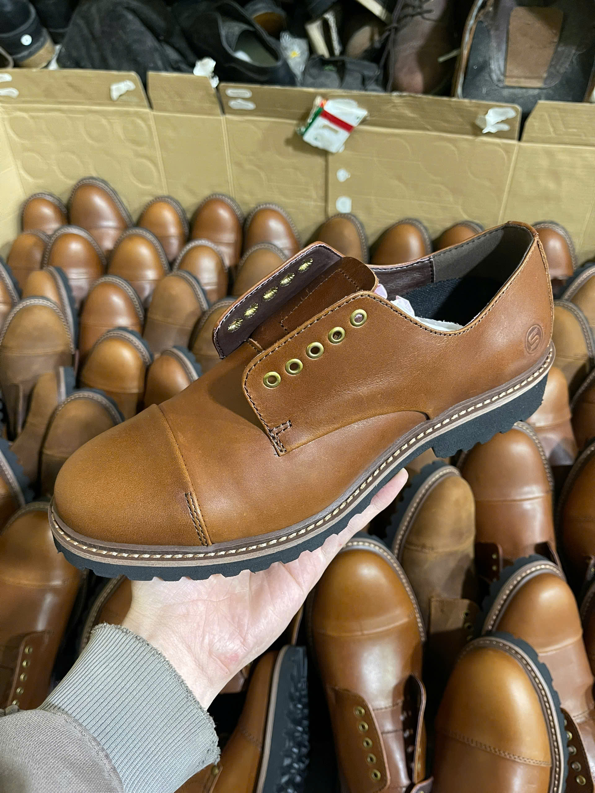 z7256970565280_90c71c185a5fa653c66a7687e663e7fe GIÀY BOOT CT DERBY CAPTOE - ĐẾ PHYLON